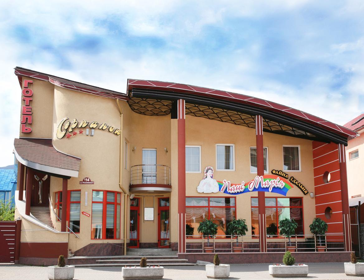 Hotel Serpanok Tyachiv 外观 照片