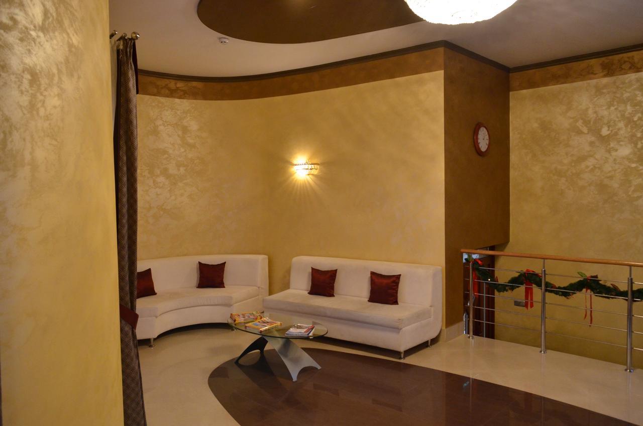 Hotel Serpanok Tyachiv 外观 照片
